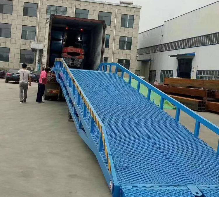 移動式登車橋